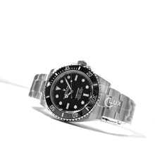 Load image into Gallery viewer, Rolex Submariner No Date - 124060