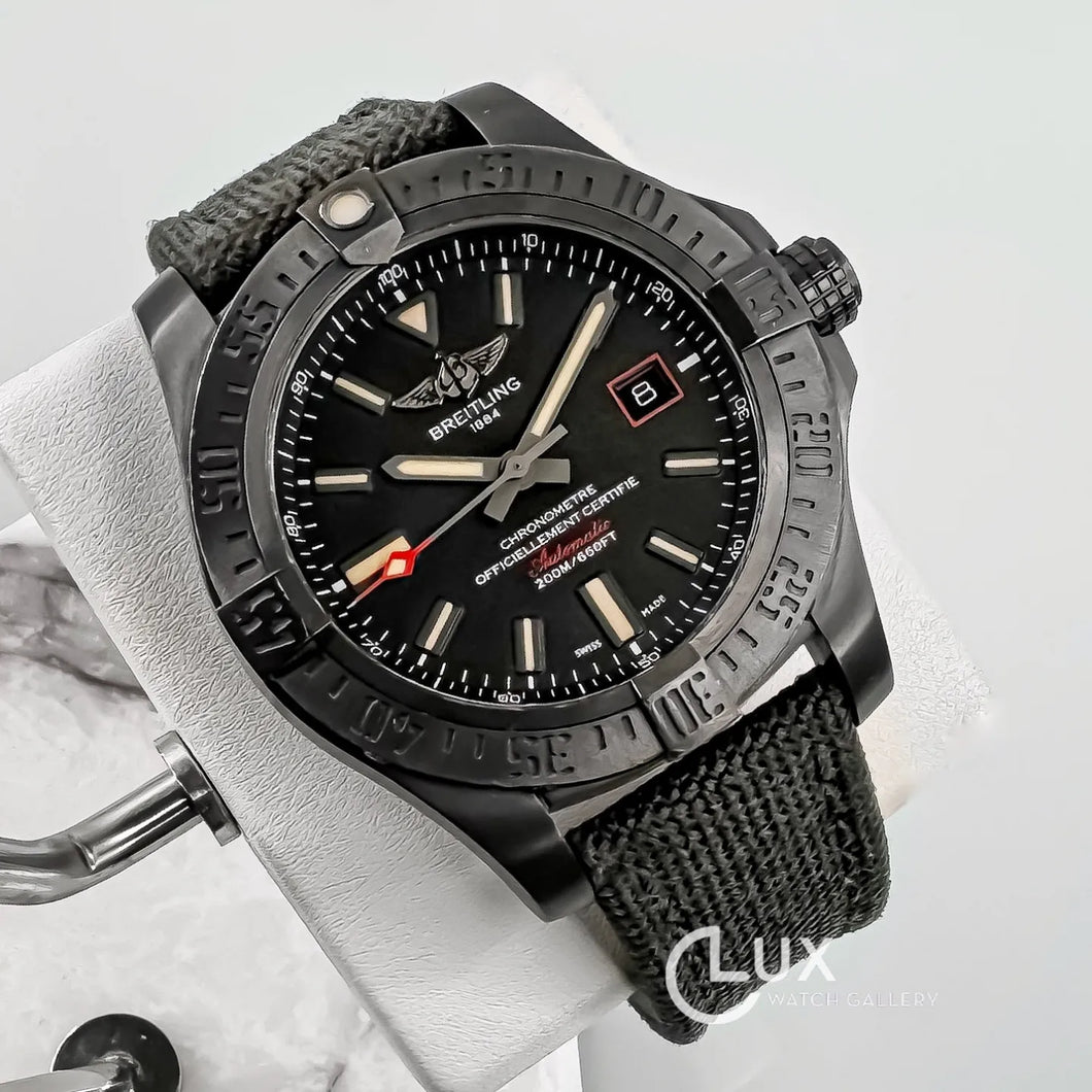 [ SOLD ] Brietling Avenger Blackbird 44 - V17311101
