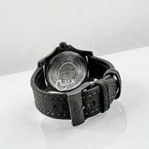 [ SOLD ] Brietling Avenger Blackbird 44 - V17311101