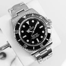 Load image into Gallery viewer, Rolex Submariner No Date - 124060
