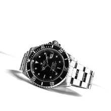 Load image into Gallery viewer, Rolex Submariner Date - 16610
