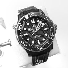 Load image into Gallery viewer, [ SOLD ] Seamaster Diver 300M - 210.92.44.20.01.001
